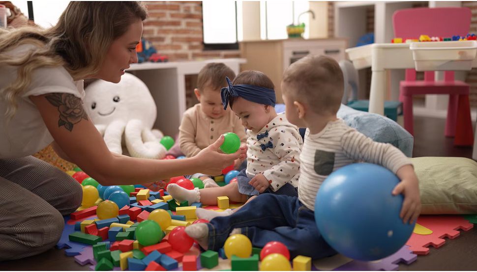 Quels sont les défis courants rencontrés dans le métier de la petite enfance ?